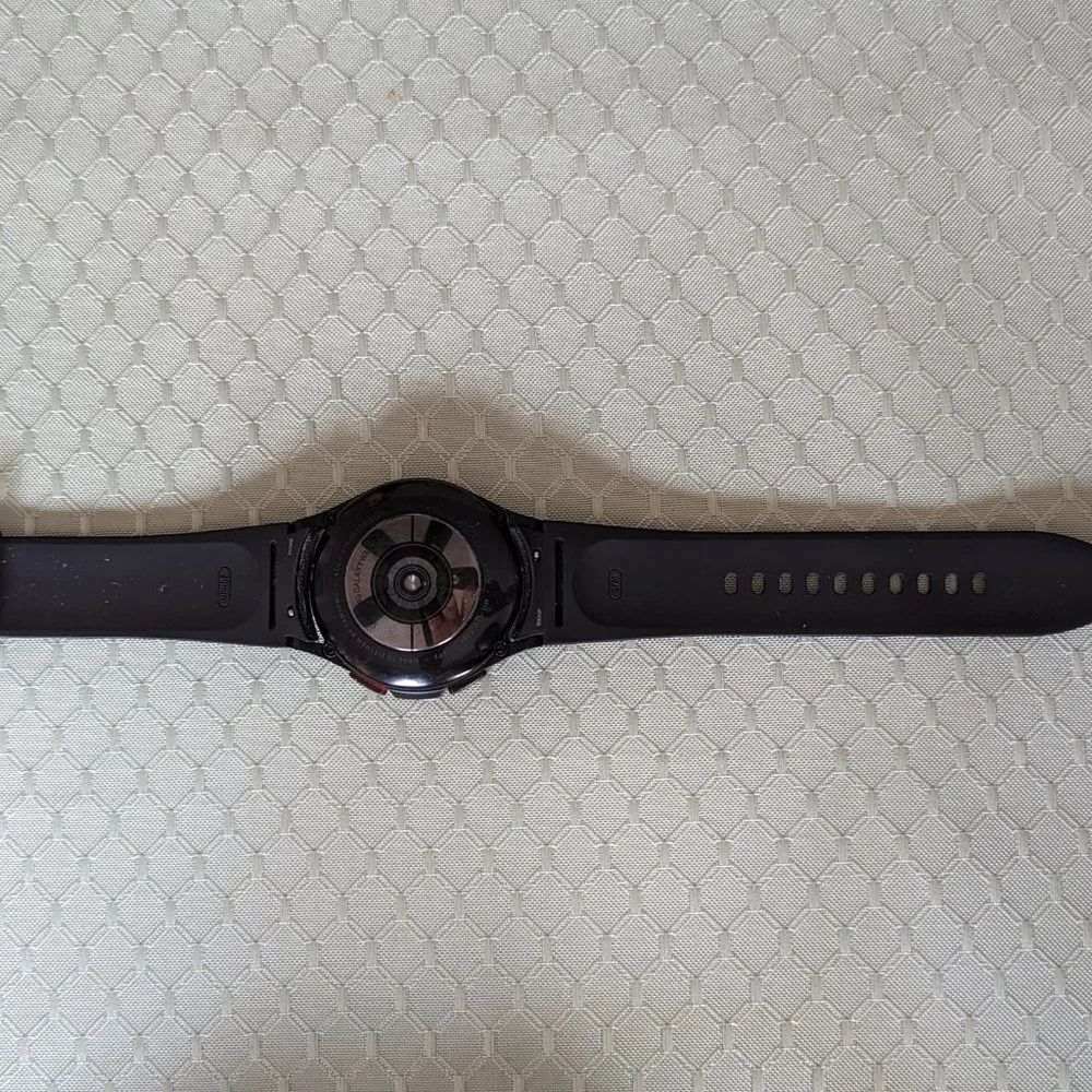 Samsung Galaxy Watch 4 Classic BT 42mm Smartwatch - Black